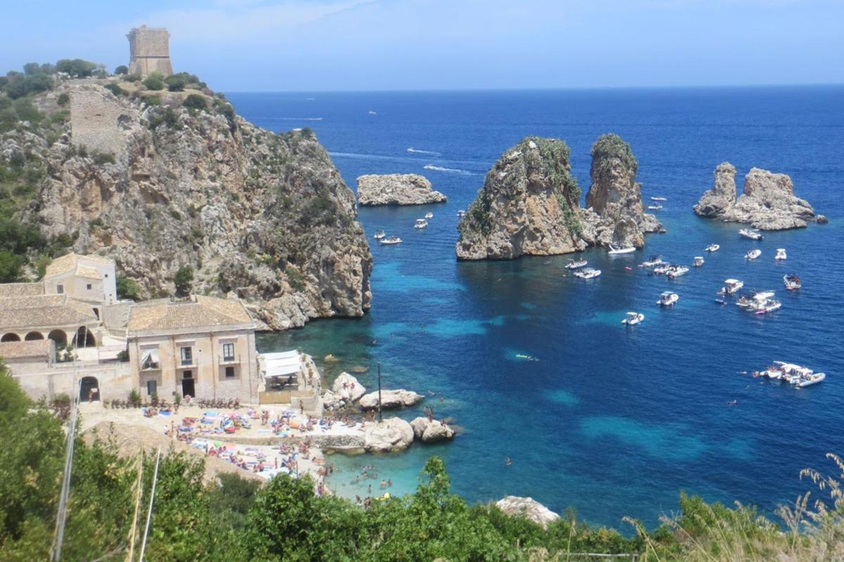 Case Vacanze Nonna Nick Кастелламмаре-дель-Гольфо Екстер'єр фото
